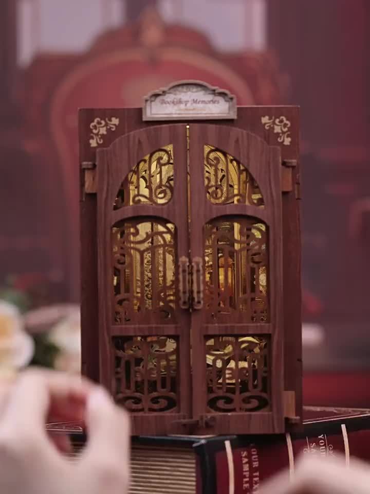 Miniatura de Librería de Búhos DIY – Kit de Madera 3D con Iluminación para Decoración Creativa