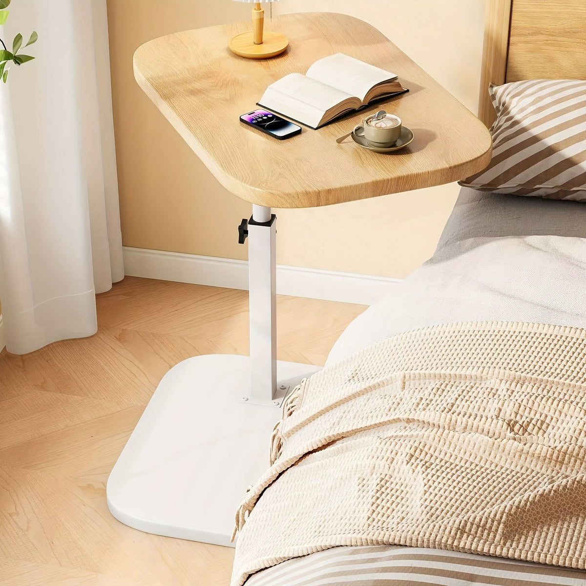Mesa lateral ajustable – Perfecta para el sofá o la cama