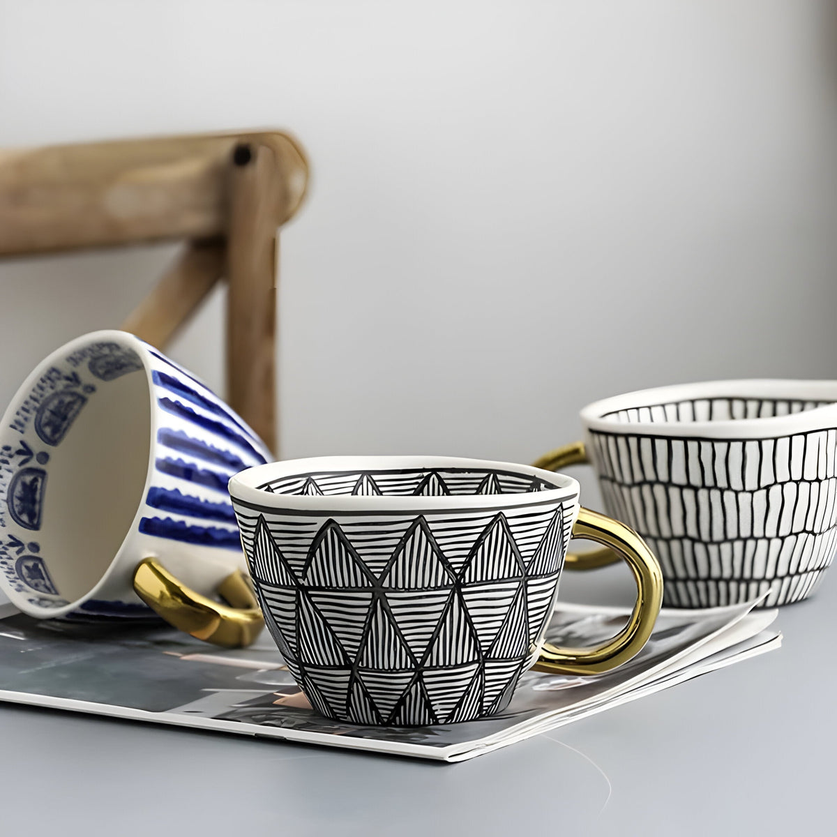 Taza de cerámica con diseño geométrico – Elegante y moderna | Ideal para café o té