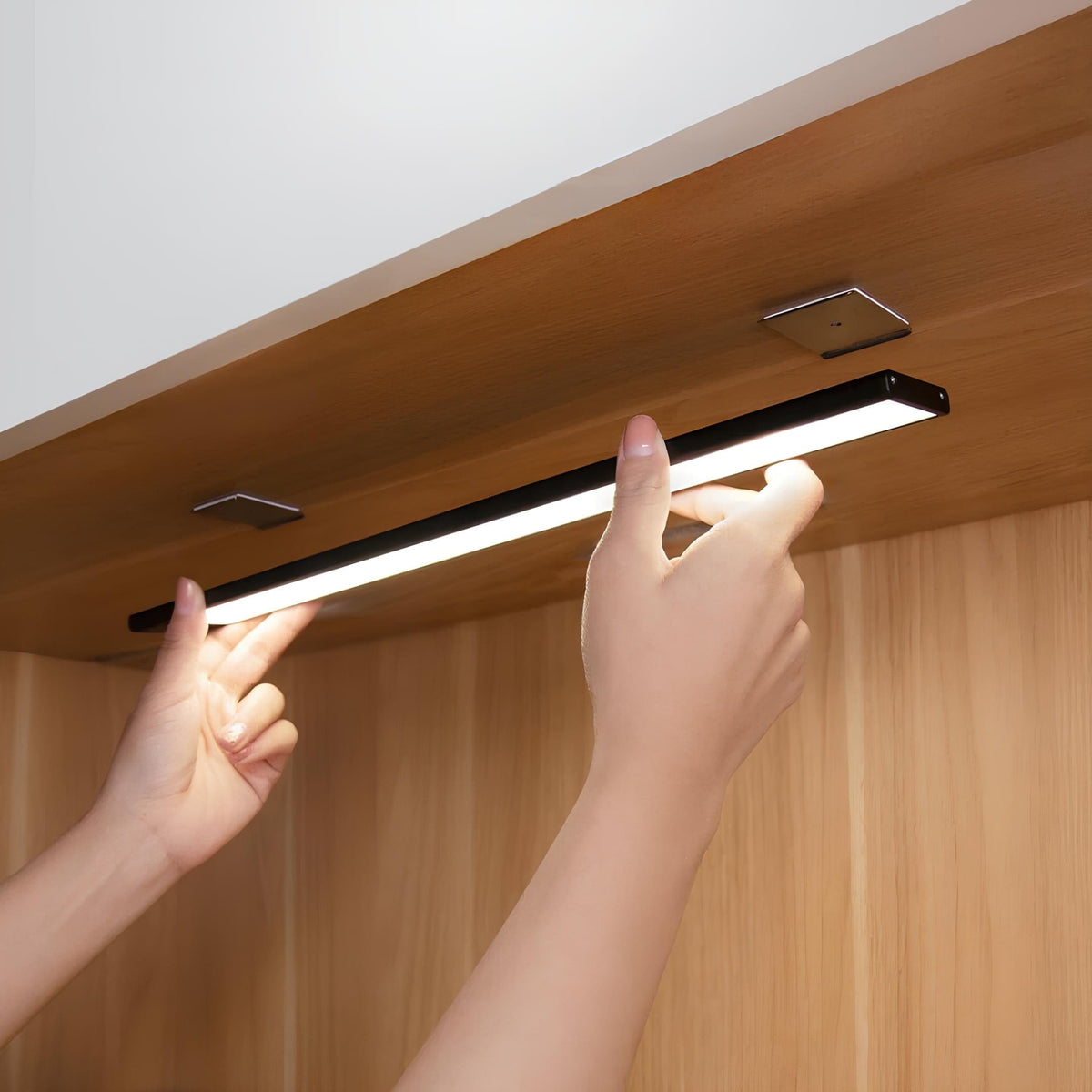 Sensor de movimiento LED recargable para iluminación de armarios - Iluminación bajo armario con sensor de movimiento